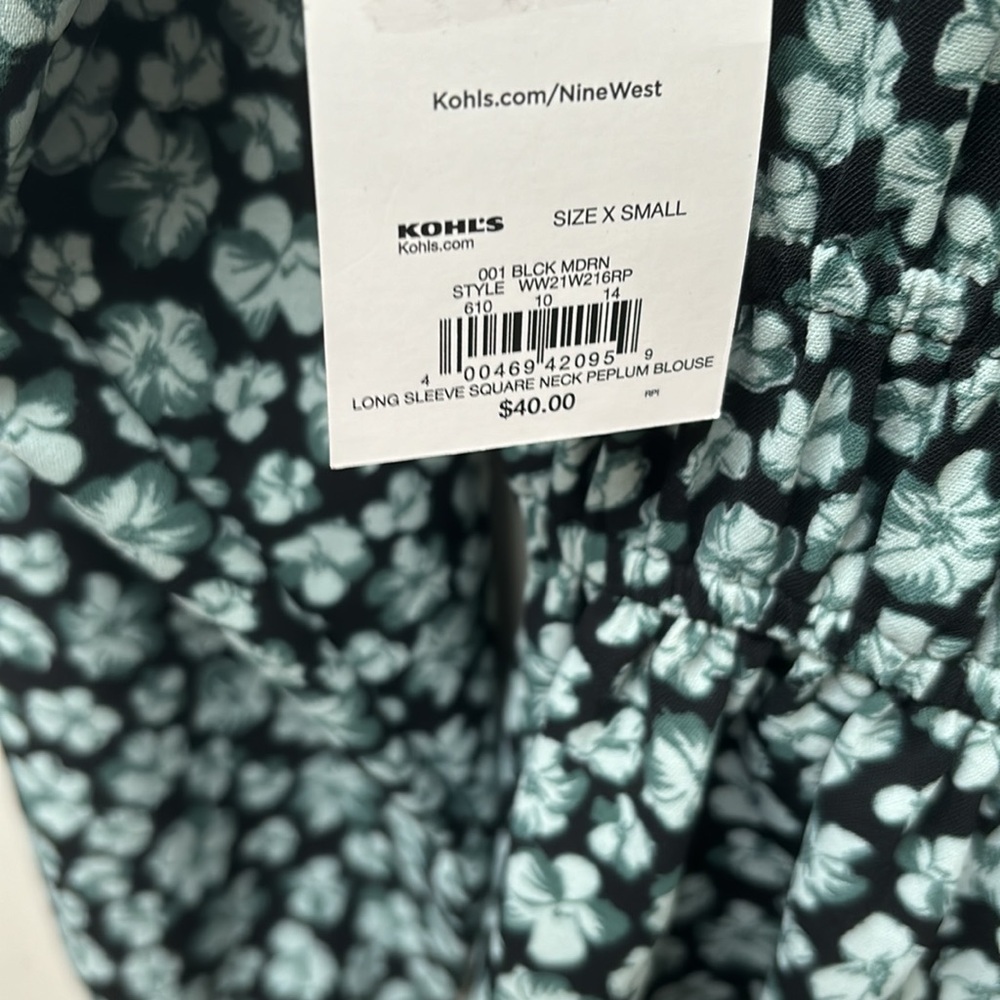 Nine West Black Floral Blouse - Size XS - Picture 8 of 8